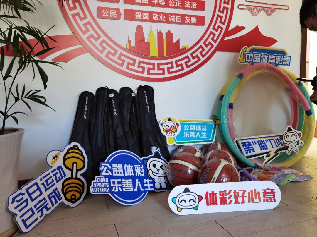 的建築不僅